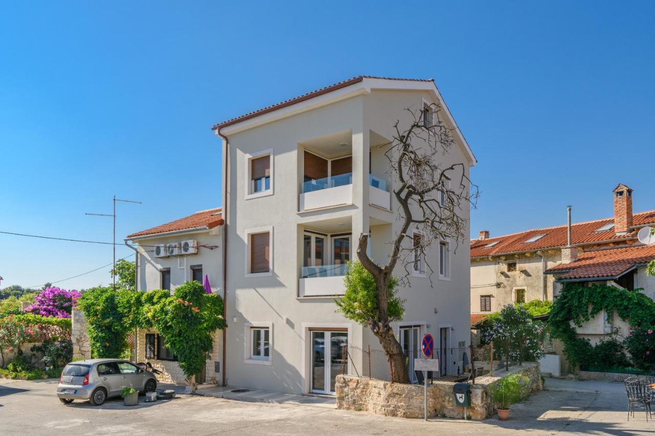 Ma Luxury - Pula Istria Apartment Premantura