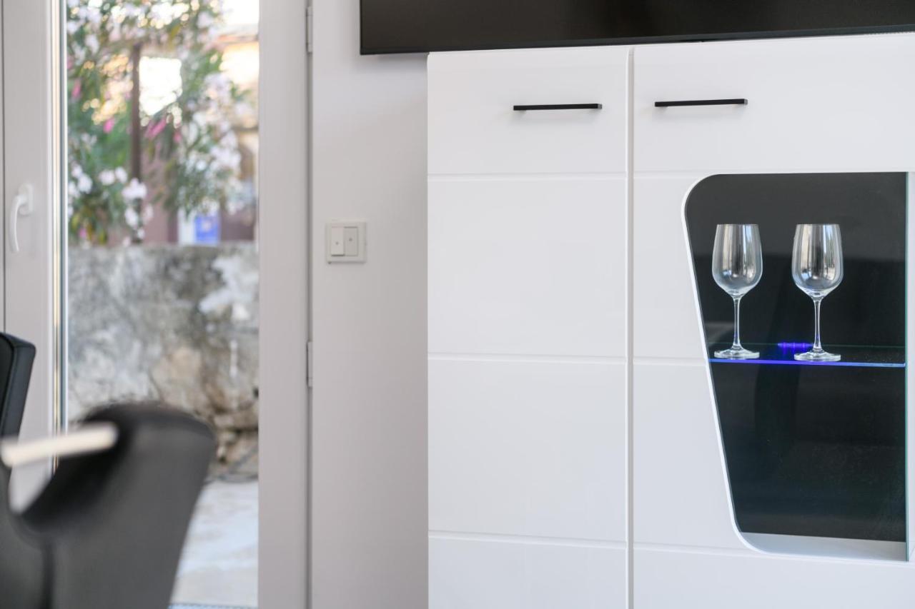 Ma Luxury - Pula Istria Apartment Premantura